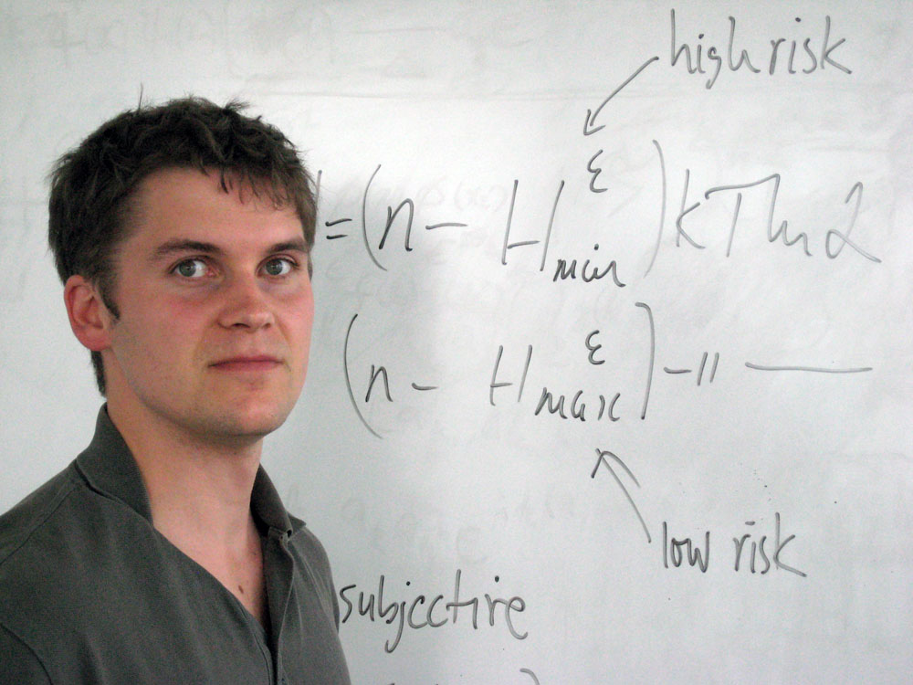 Photo of Research Fellow Oscar Dahlsten at the Centre for Quantum Technologies in Singapore