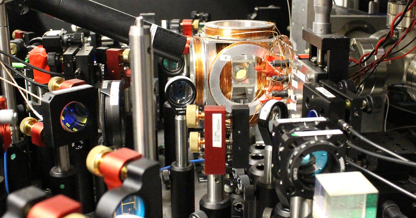 Experimental setup at the Centre for Quantum Technologies in Singapore for single atoms.